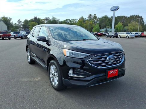 Used 2024 Ford Edge Titanium w/ Equipment Group 301A image 8