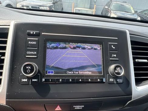 Used 2018 Honda Ridgeline Sport image 17