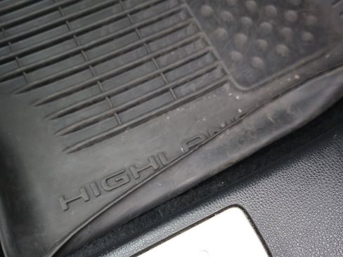 Used 2022 Toyota Highlander Limited image 33