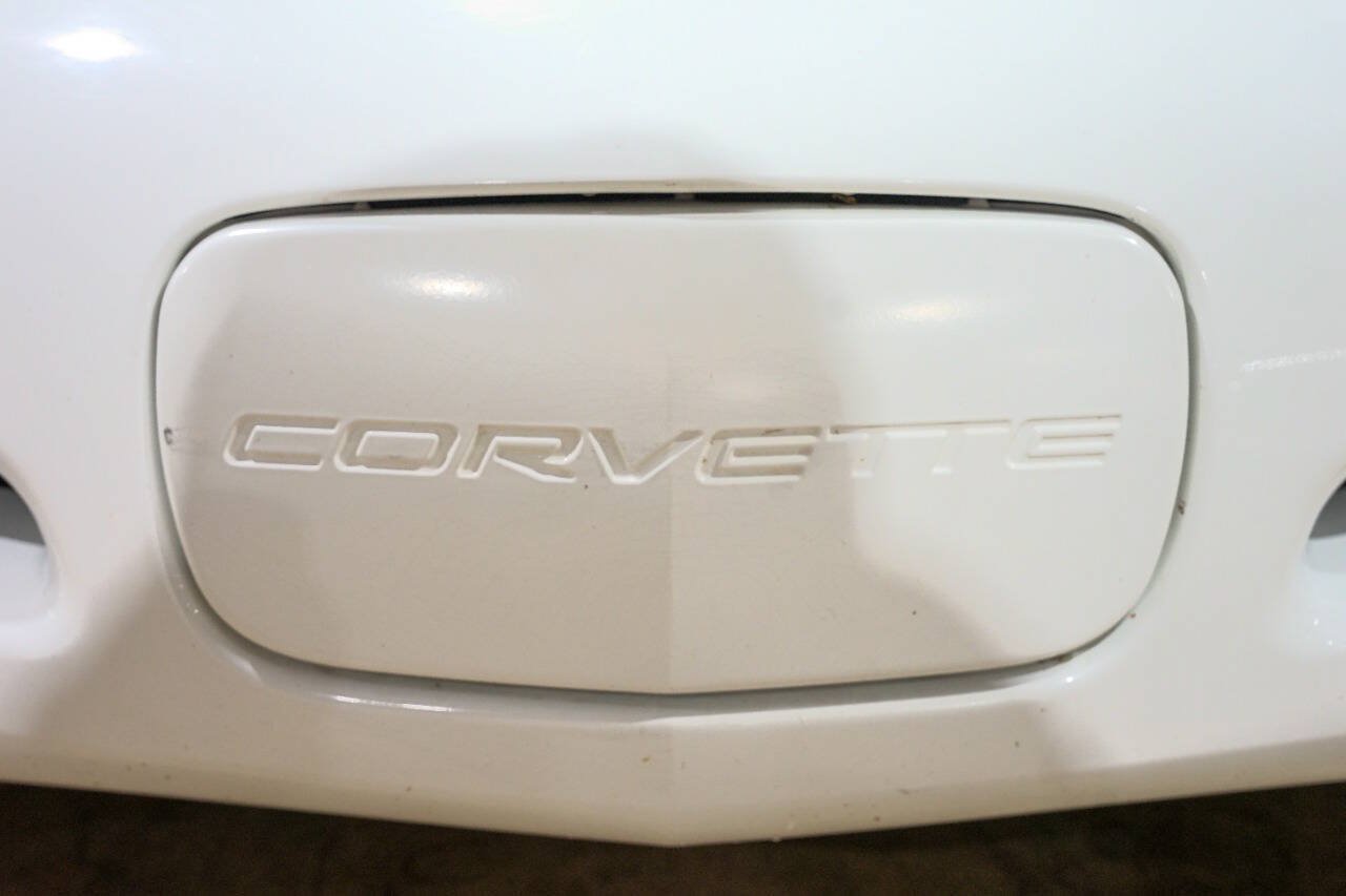 Used 1998 Chevrolet Corvette Coupe w/ Memory Pkg RWD image 22