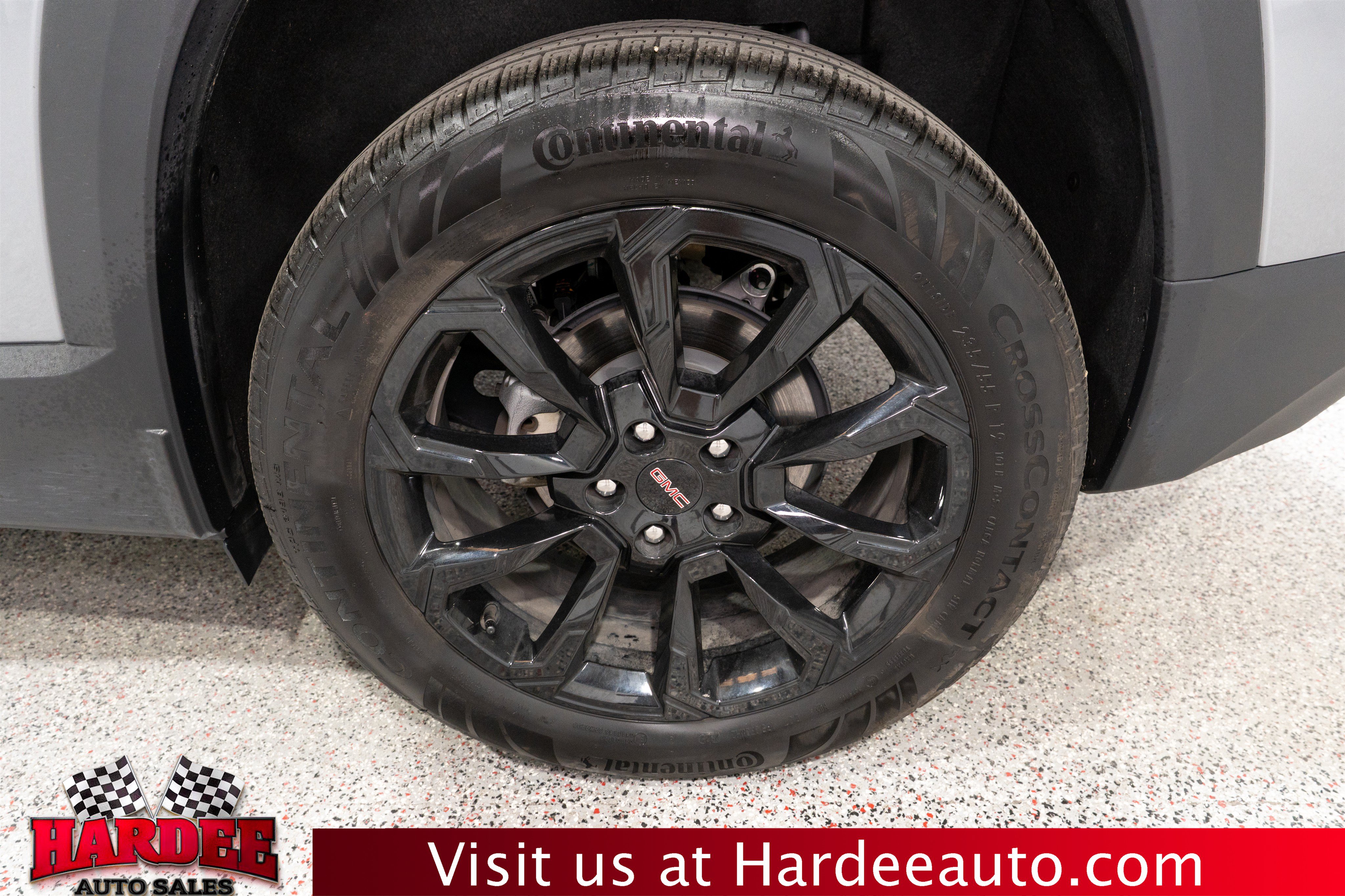 Used 2026 GMC Terrain Elevation w/ Elevation Premium Package FWD image 10