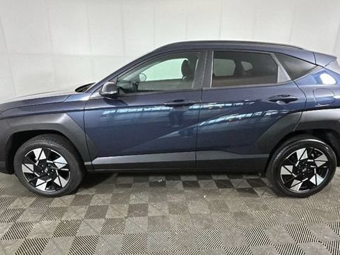 Certified 2025 Hyundai Kona SEL AWD/4WD image 5
