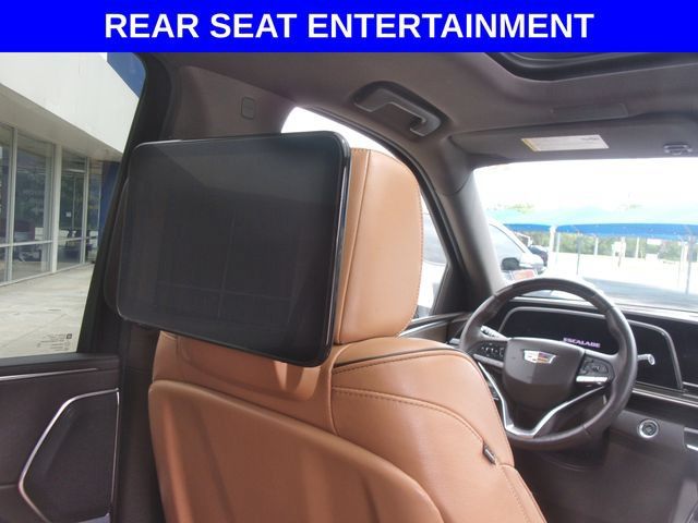 Used 2023 Cadillac Escalade ESV Premium Luxury w/ Performance Package AWD/4WD image 3