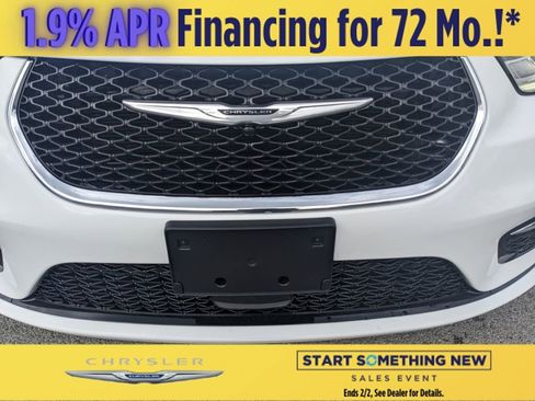 New 2026 Chrysler Pacifica Select image 28