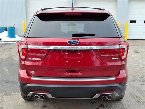 Used 2018 Ford Explorer Platinum image 30