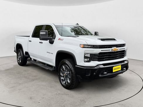 Used 2024 Chevrolet Silverado 2500 Custom w/ Custom Value Package AWD/4WD image 7