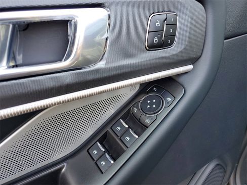 New 2026 Ford Explorer ST w/ Sun And Sound Package image 22