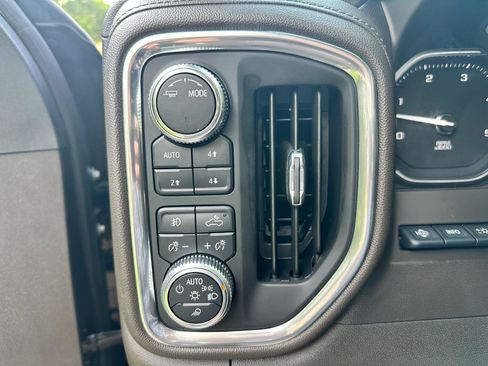 Used 2020 GMC Sierra 2500 Denali w/ Denali Ultimate Package AWD/4WD image 34