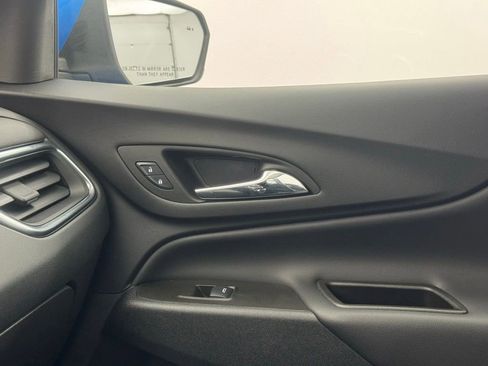 Used 2024 Chevrolet Equinox LT image 35