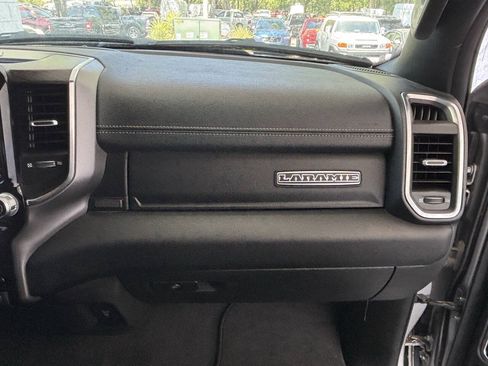 Used 2025 RAM 1500 Laramie AWD/4WD image 30