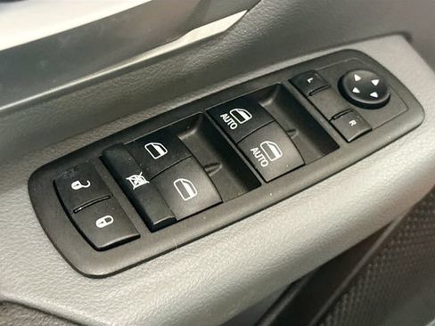 Used 2022 RAM 1500 Big Horn AWD/4WD image 18