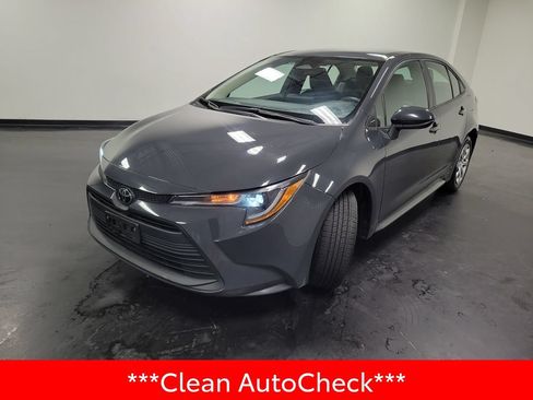 Used 2024 Toyota Corolla LE FWD image 4