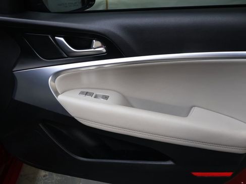 Used 2023 Genesis G70 2.0T AWD/4WD image 12