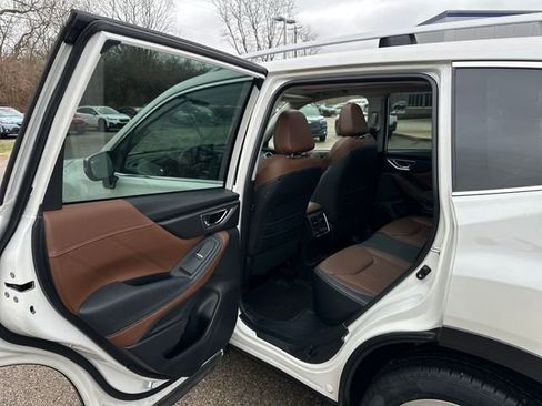 Used 2022 Subaru Forester Touring w/ Popular Package #2 image 21