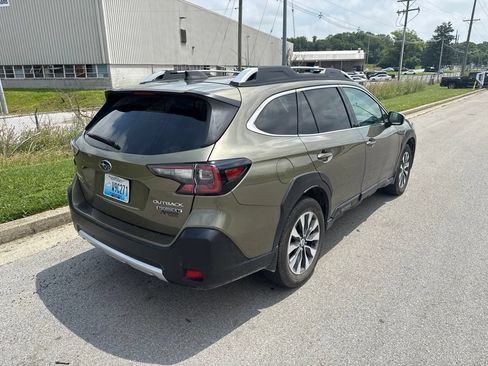 Used 2023 Subaru Outback Touring XT AWD/4WD image 3