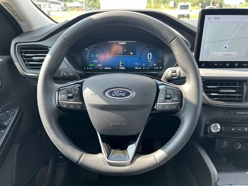 Used 2024 Ford Escape Platinum w/ Class II Trailer Tow Package AWD/4WD image 14
