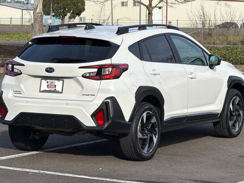 Used 2025 Subaru Crosstrek 2.5i Limited w/ Crosstrek Mirror Package image 4