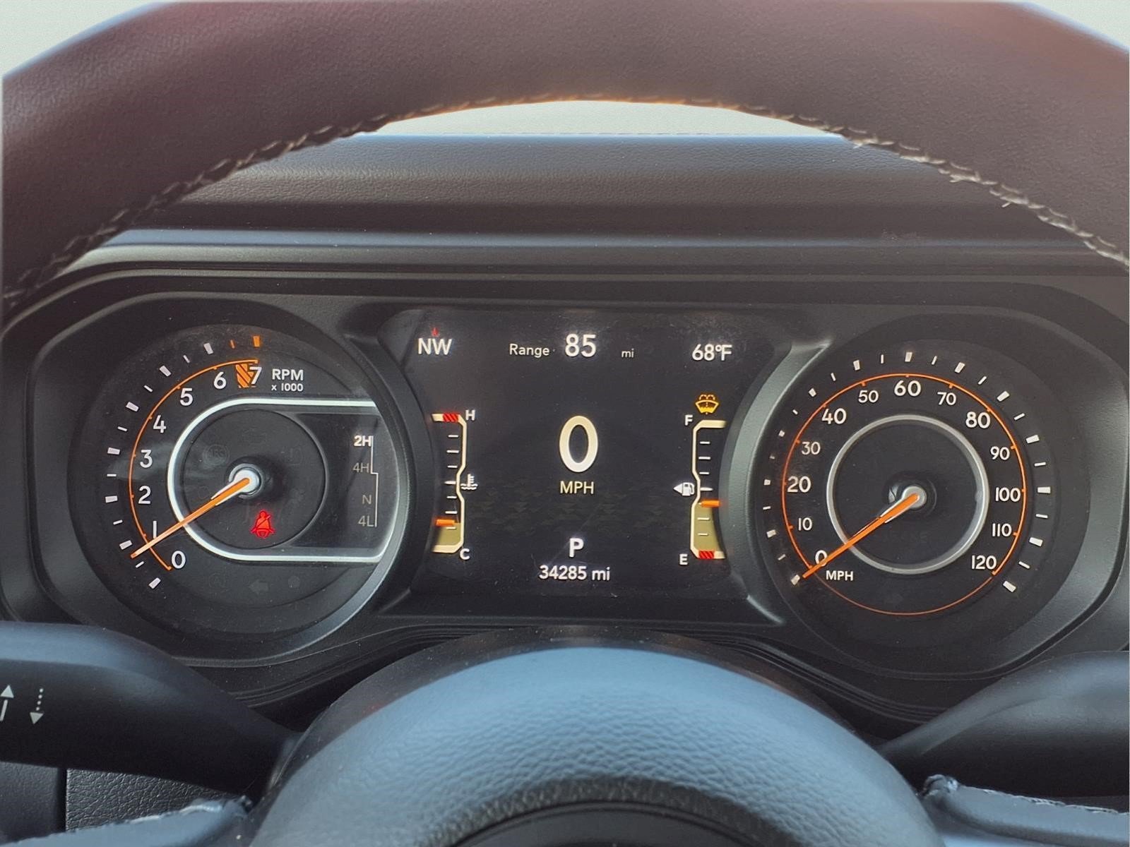 Used 2025 Jeep Gladiator Mojave w/ Convenience Group AWD/4WD image 19