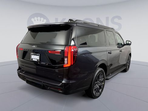 New 2026 Ford Expedition Max Platinum w/ Stealth Appearance Package image 7