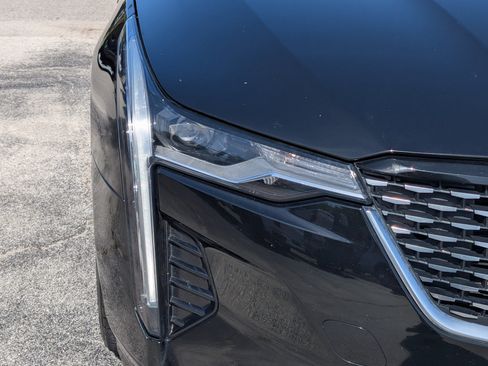 Used 2023 Cadillac CT4 Luxury w/ Sun And Sound Package RWD image 10