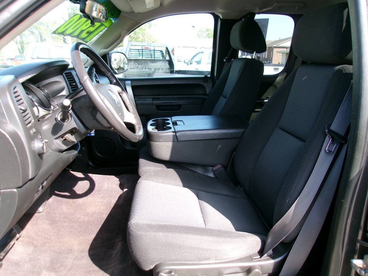 Used 2011 Chevrolet Silverado 2500 LT AWD/4WD image 15