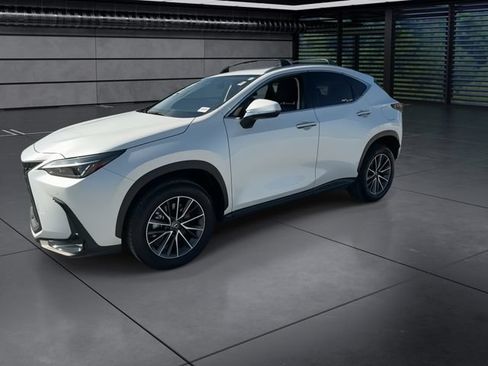 Certified 2025 Lexus NX 350 AWD w/ Premium Package image 4