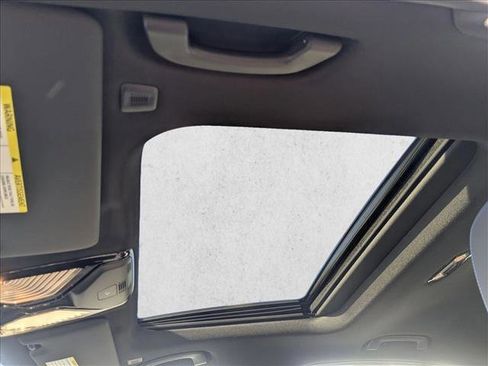 New 2026 BMW 330i xDrive Sedan w/ M Sport Package image 5