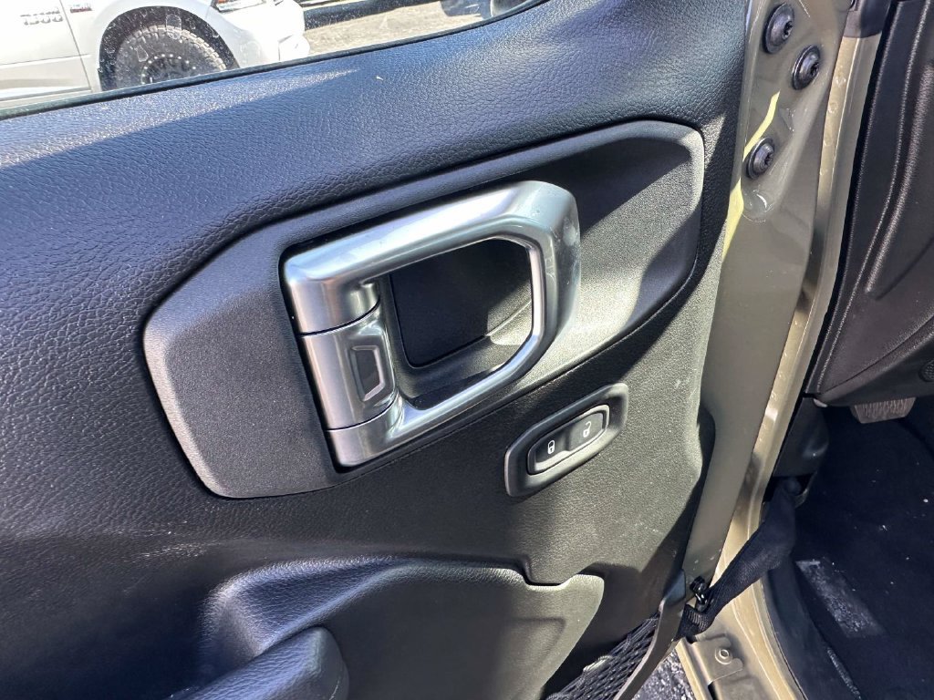 Used 2026 Jeep Wrangler Unlimited Sport AWD/4WD image 14
