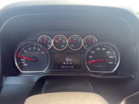 Certified 2019 Chevrolet Silverado 1500 RST AWD/4WD image 18