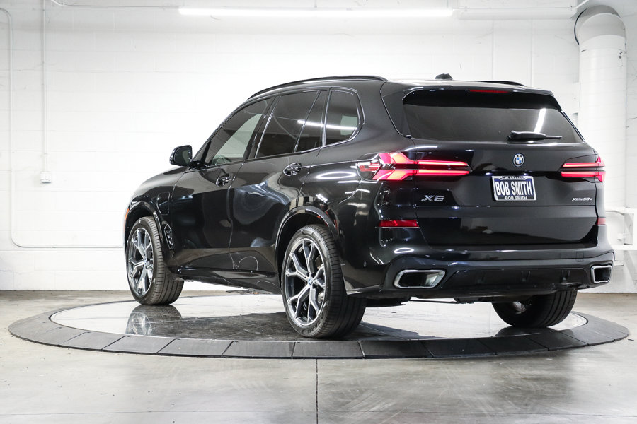 Certified 2024 BMW X5 xDrive50e w/ Executive Package AWD/4WD image 4