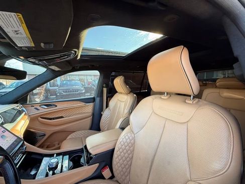 Certified 2023 Jeep Grand Cherokee L Summit image 21