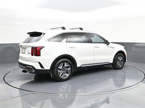 Used 2021 Kia Sorento EX image 15
