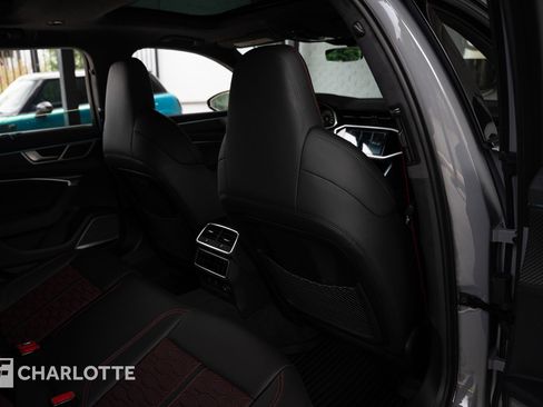 Used 2025 Audi RS 6 performance image 33