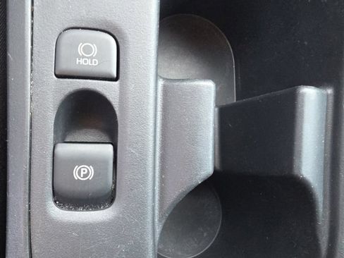 Used 2024 Toyota Corolla LE FWD image 29