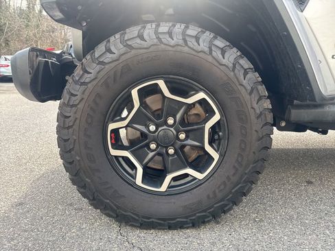 Used 2020 Jeep Gladiator Rubicon image 14