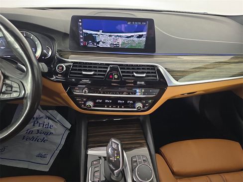 Used 2017 BMW 530i image 16