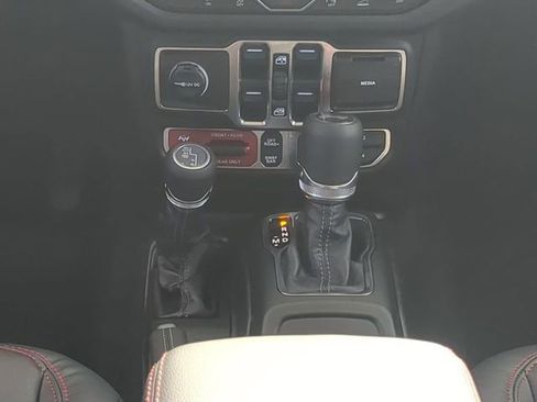 New 2026 Jeep Wrangler Unlimited Rubicon 392 w/ Quick Order Package 27X Moab AWD/4WD image 19