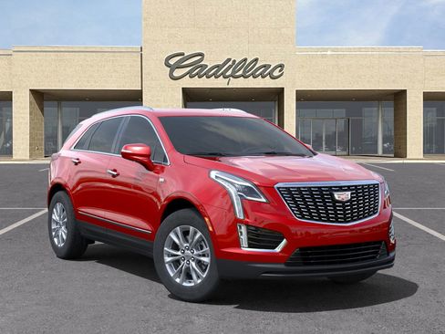 New 2025 Cadillac XT5 Luxury FWD image 7