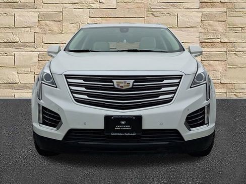 Used 2019 Cadillac XT5 Luxury image 2
