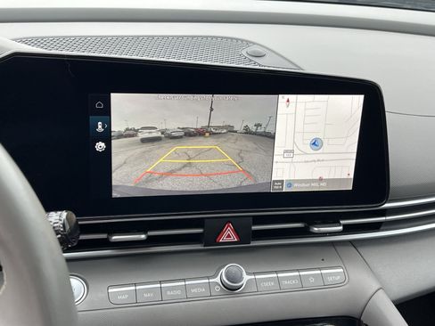 Used 2023 Hyundai Elantra SEL w/ Convenience Package FWD image 19