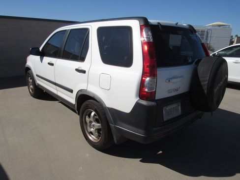 Used 2006 Honda CR-V LX image 4