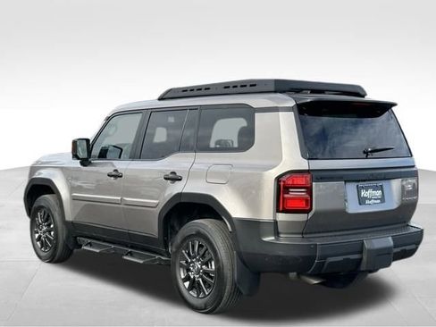 Used 2025 Toyota Land Cruiser image 5