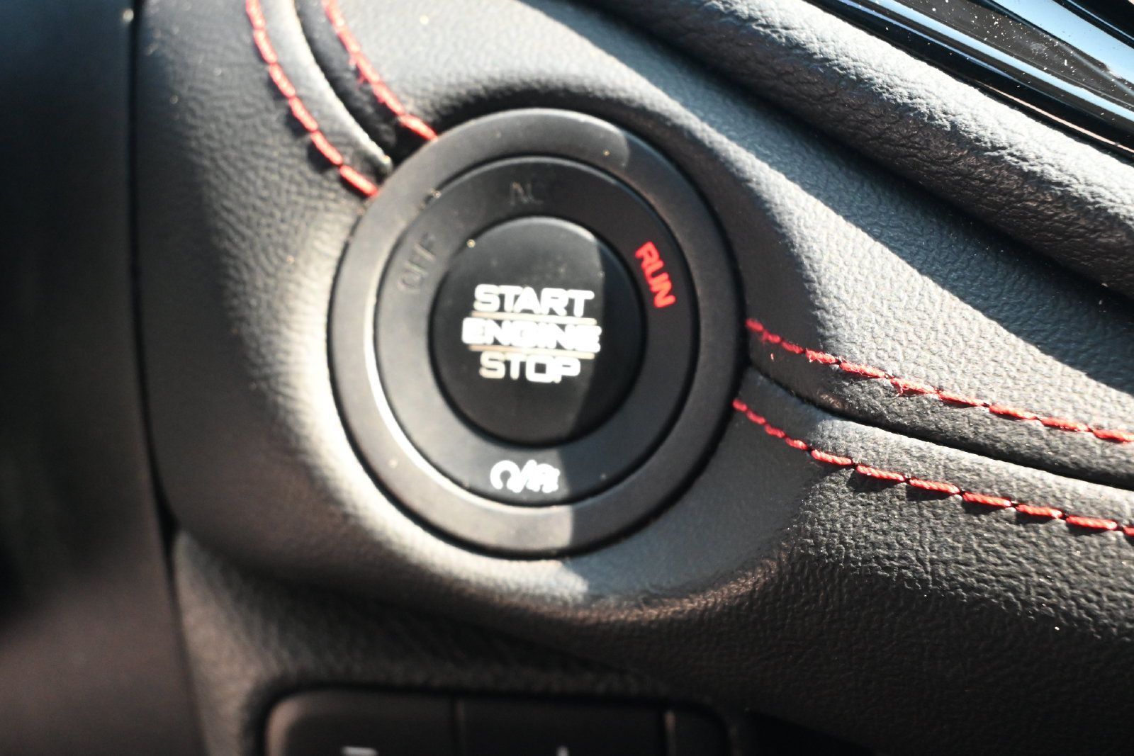 Used 2025 Dodge Durango R/T AWD/4WD image 16