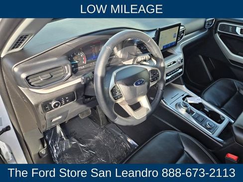 Certified 2024 Ford Explorer XLT w/ Equipment Group 202A image 3