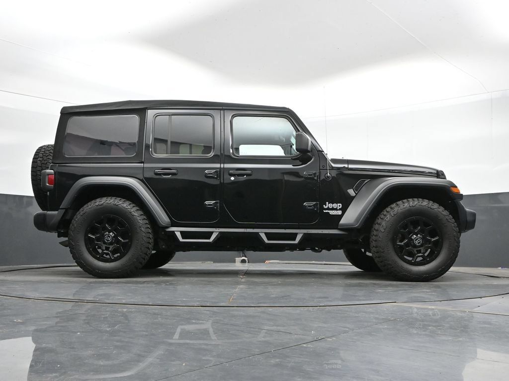 Used 2020 Jeep Wrangler Unlimited Sport S AWD/4WD image 40