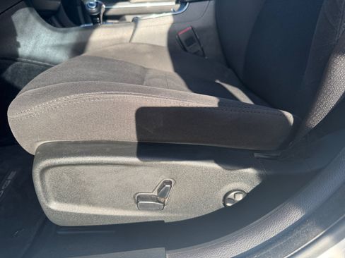 Used 2013 Dodge Charger SXT w/ Blacktop Pkg RWD image 10