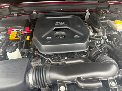 Used 2021 Jeep Wrangler Unlimited Sahara AWD/4WD image 60
