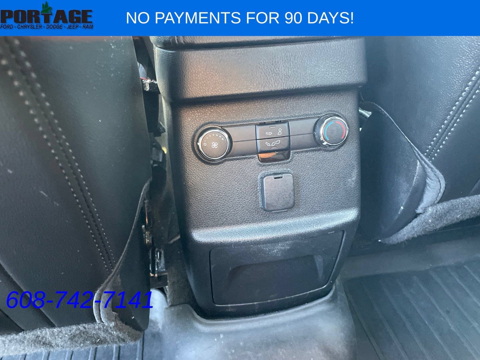 Used 2017 Ford Explorer XLT w/ Equipment Group 202A AWD/4WD image 26