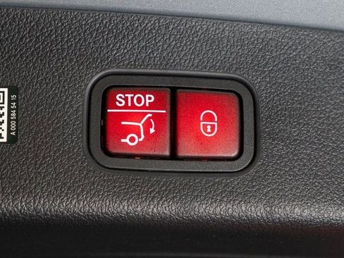 Certified 2023 Mercedes-Benz GLC 300 4MATIC image 31