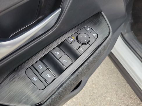 New 2026 Nissan Kicks SV FWD image 17